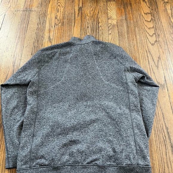 Lululemon jacket - Picture 5 of 6